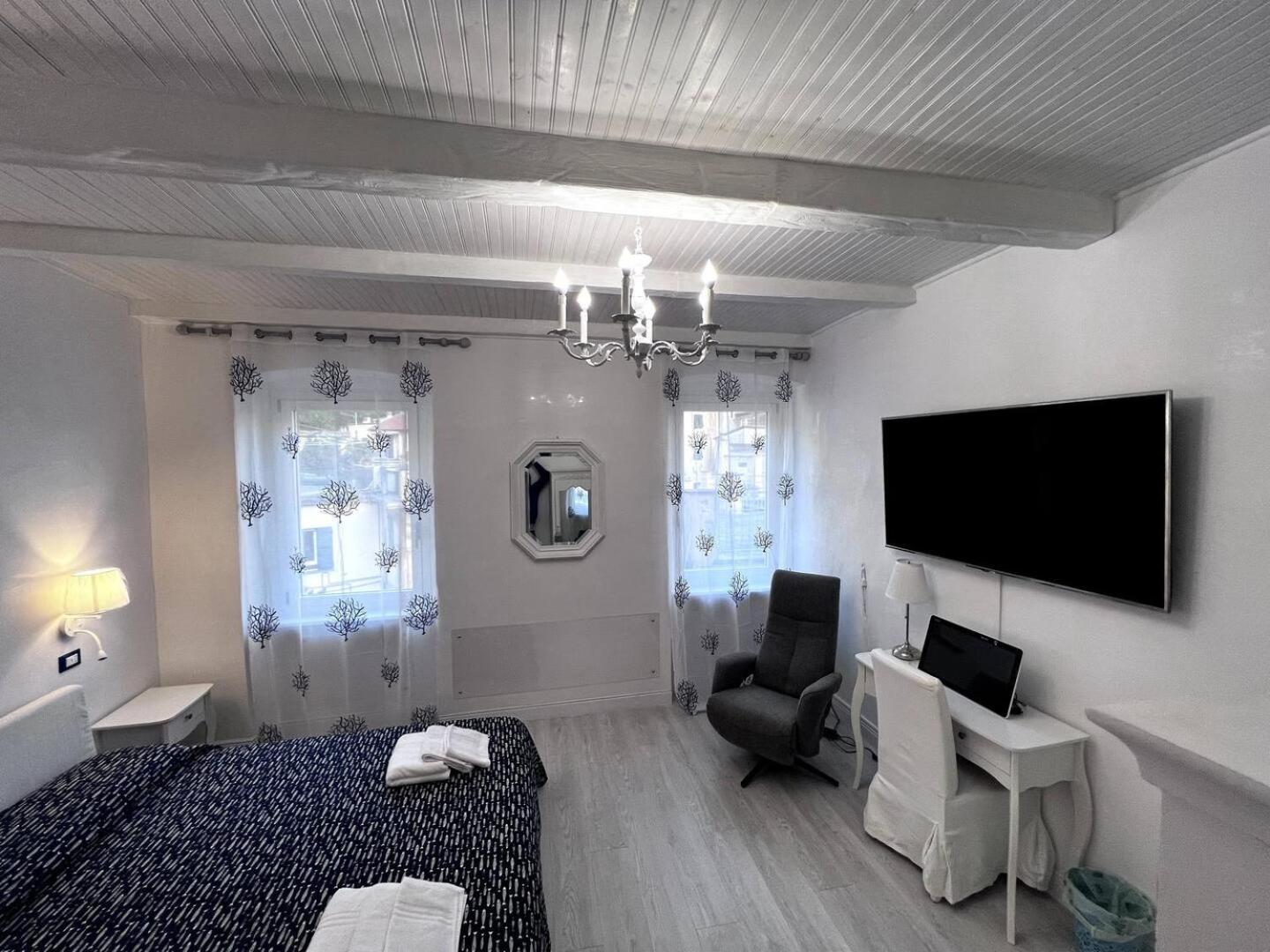 Deluxe 4 Bedrooms In Fegina Monterosso Monterosso al Mare Bagian luar foto